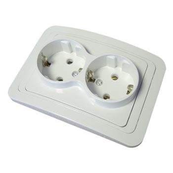 UNIVersal  Валери  Белый Розетка 2-местная с заземляющими контактами с защитными шторками 16А 220В СП В0128x